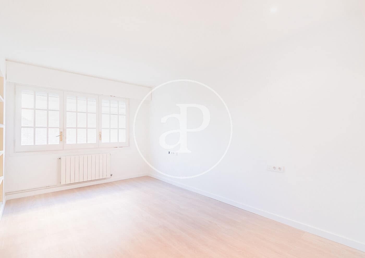 Apartamento de 5 habitaciones en Barcelona ciudad en alquiler con garaje - 5.713 € (Ref: 9896830)