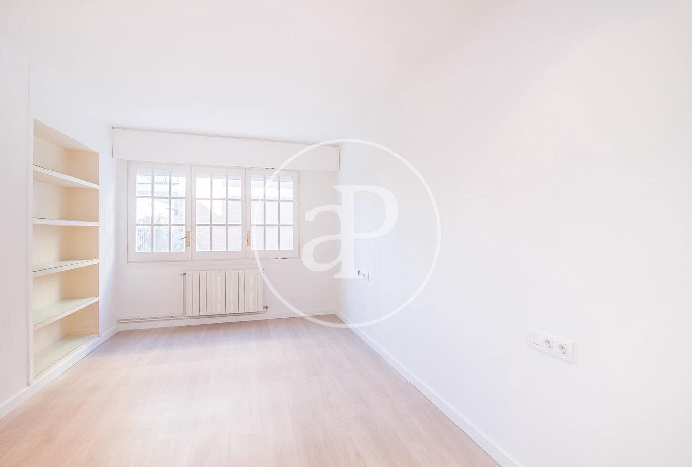Apartamento de 5 habitaciones en Barcelona ciudad en alquiler con garaje - 5.713 € (Ref: 9896830)