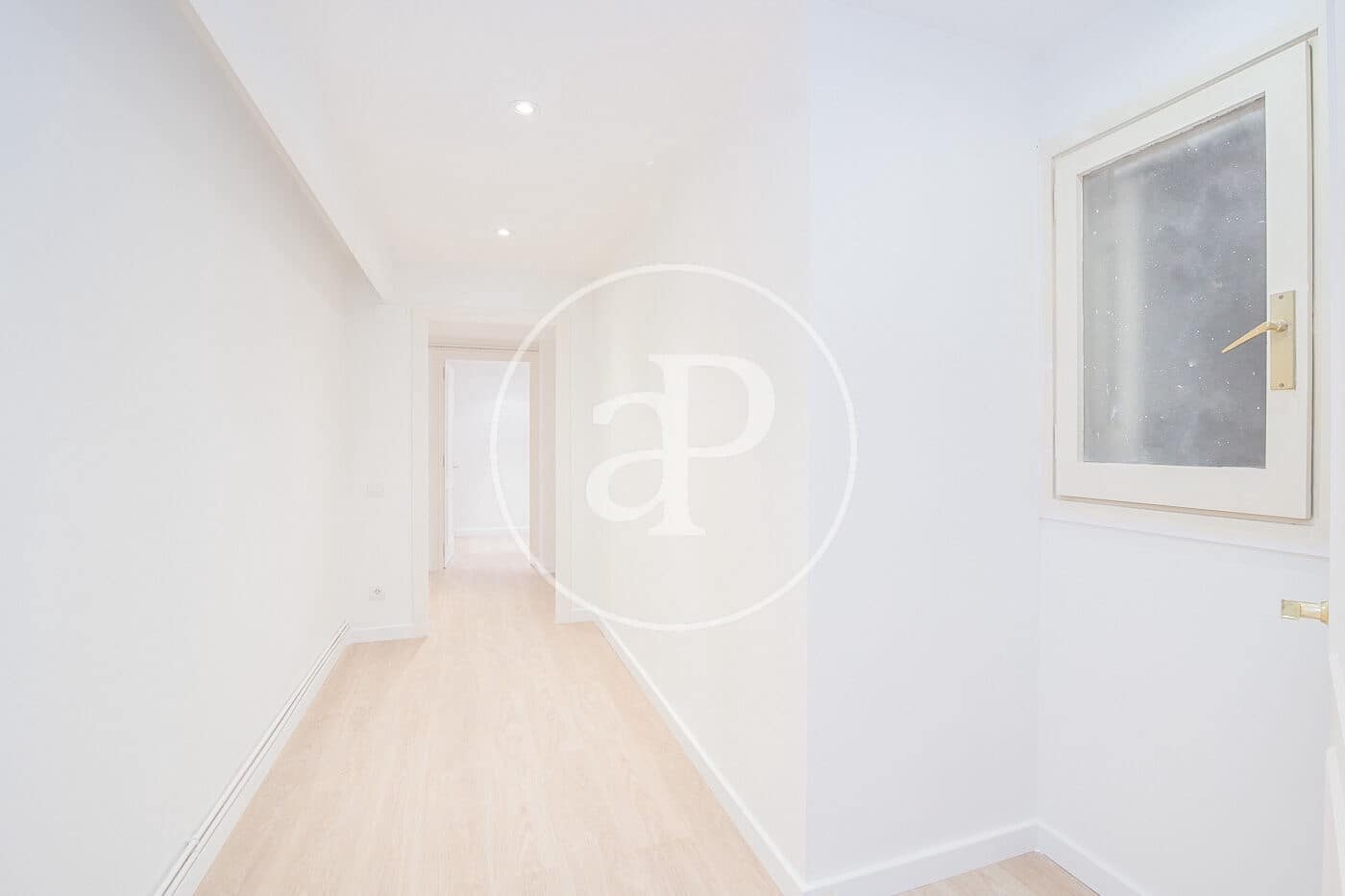 Apartamento de 5 habitaciones en Barcelona ciudad en alquiler con garaje - 5.713 € (Ref: 9896830)