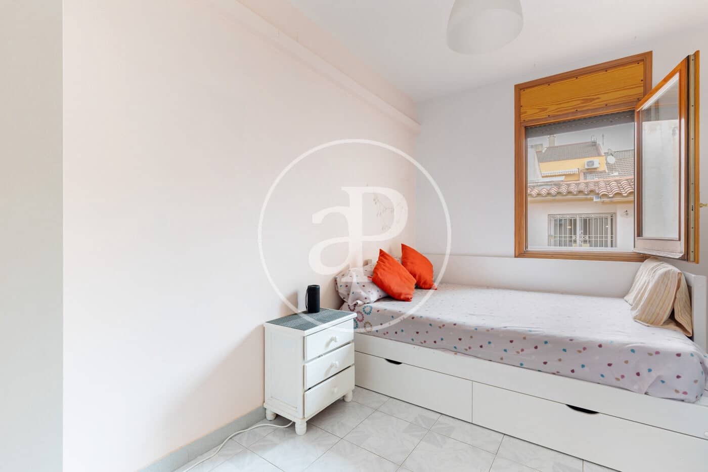 Chalet de 3 habitaciones en Sant Cugat del Vallès en venta - 620.000 € (Ref: 9896832)