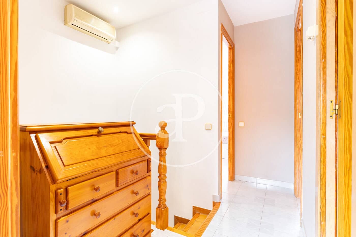 Chalet de 3 habitaciones en Sant Cugat del Vallès en venta - 620.000 € (Ref: 9896832)