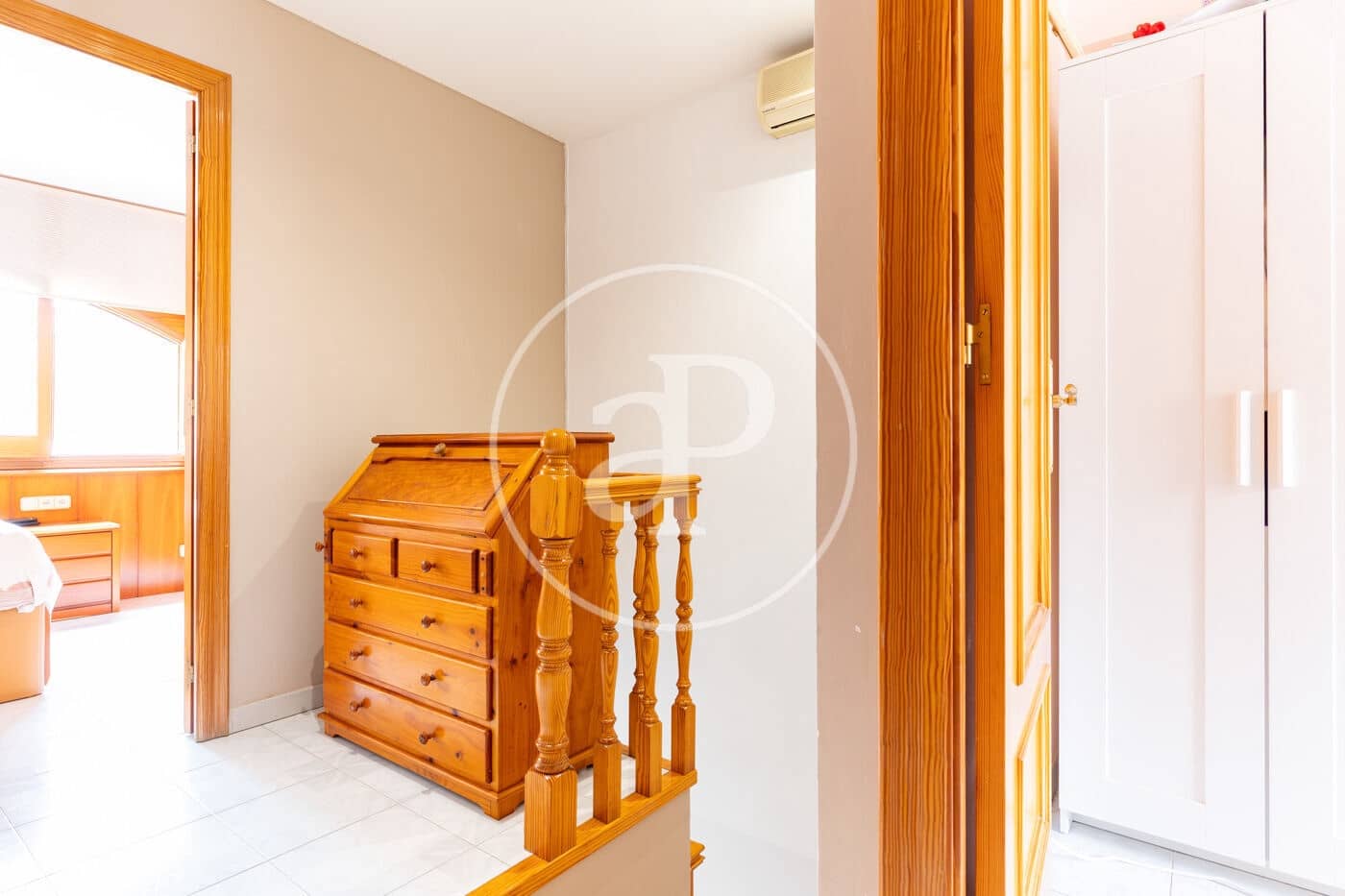Chalet de 3 habitaciones en Sant Cugat del Vallès en venta - 620.000 € (Ref: 9896832)