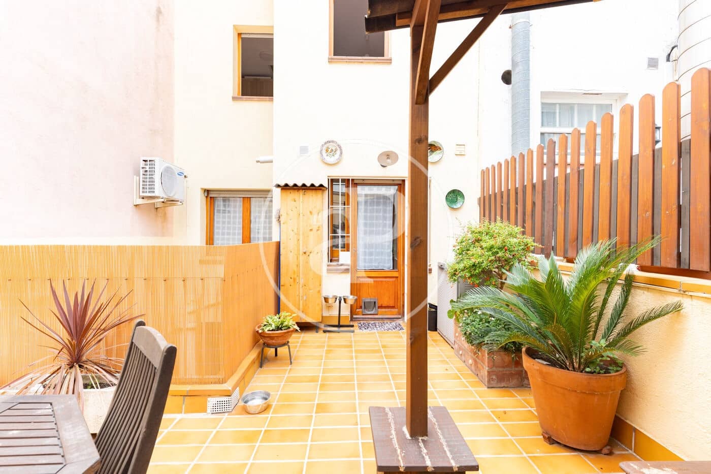 Chalet de 3 habitaciones en Sant Cugat del Vallès en venta - 620.000 € (Ref: 9896832)