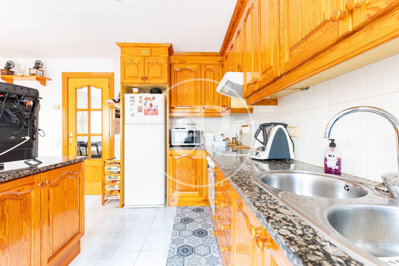 Chalet de 3 habitaciones en Sant Cugat del Vallès en venta - 620.000 € (Ref: 9896832)
