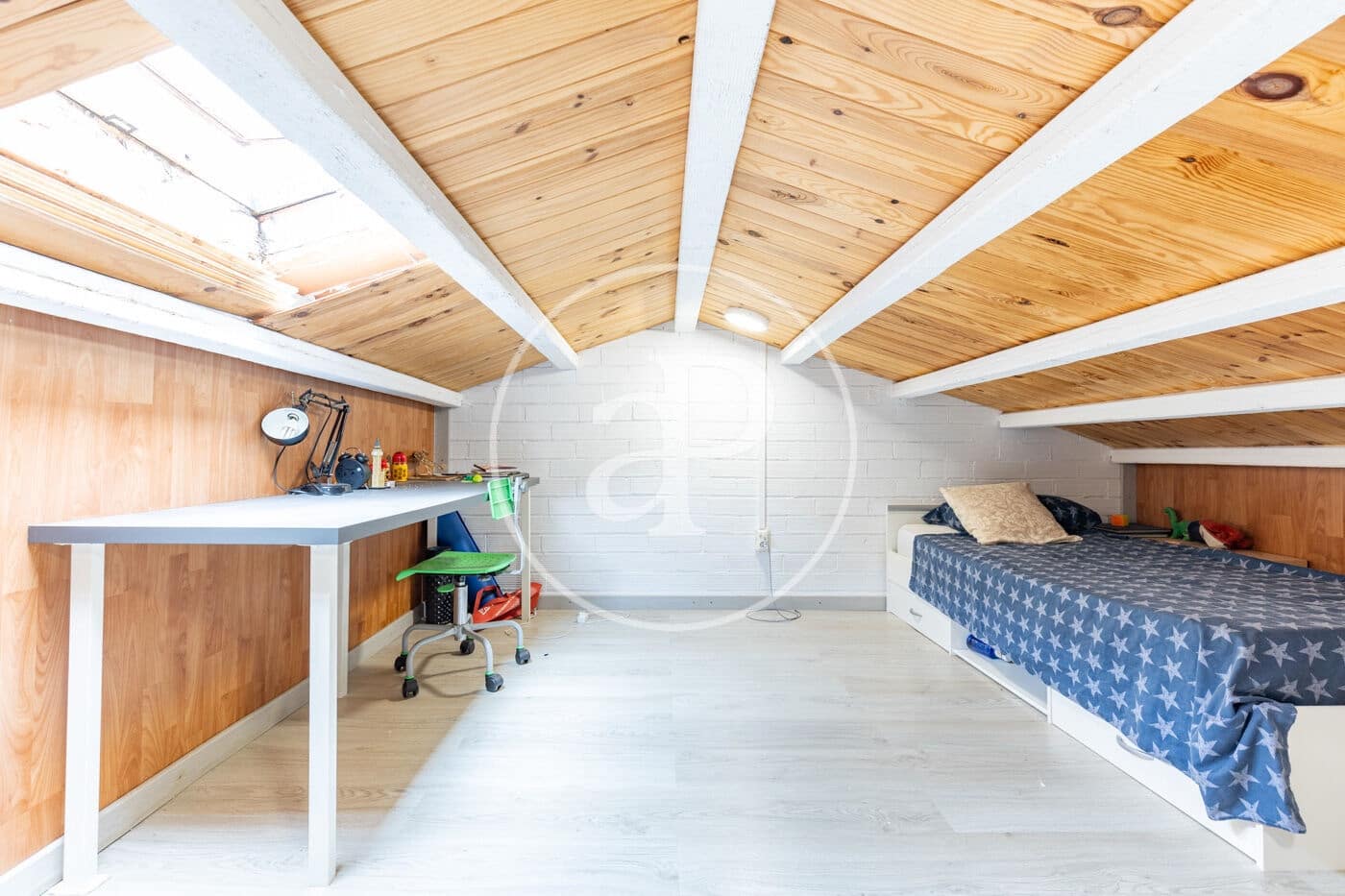 Chalet de 3 habitaciones en Sant Cugat del Vallès en venta - 620.000 € (Ref: 9896832)