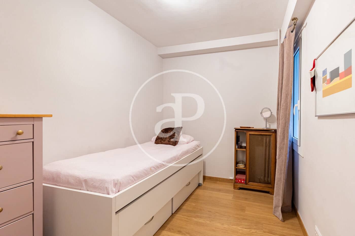 4 bedroom Apartment for sale in Barcelona city - € 820,000 (Ref: 9896833)