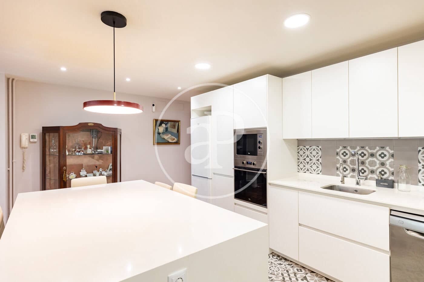 4 bedroom Apartment for sale in Barcelona city - € 820,000 (Ref: 9896833)