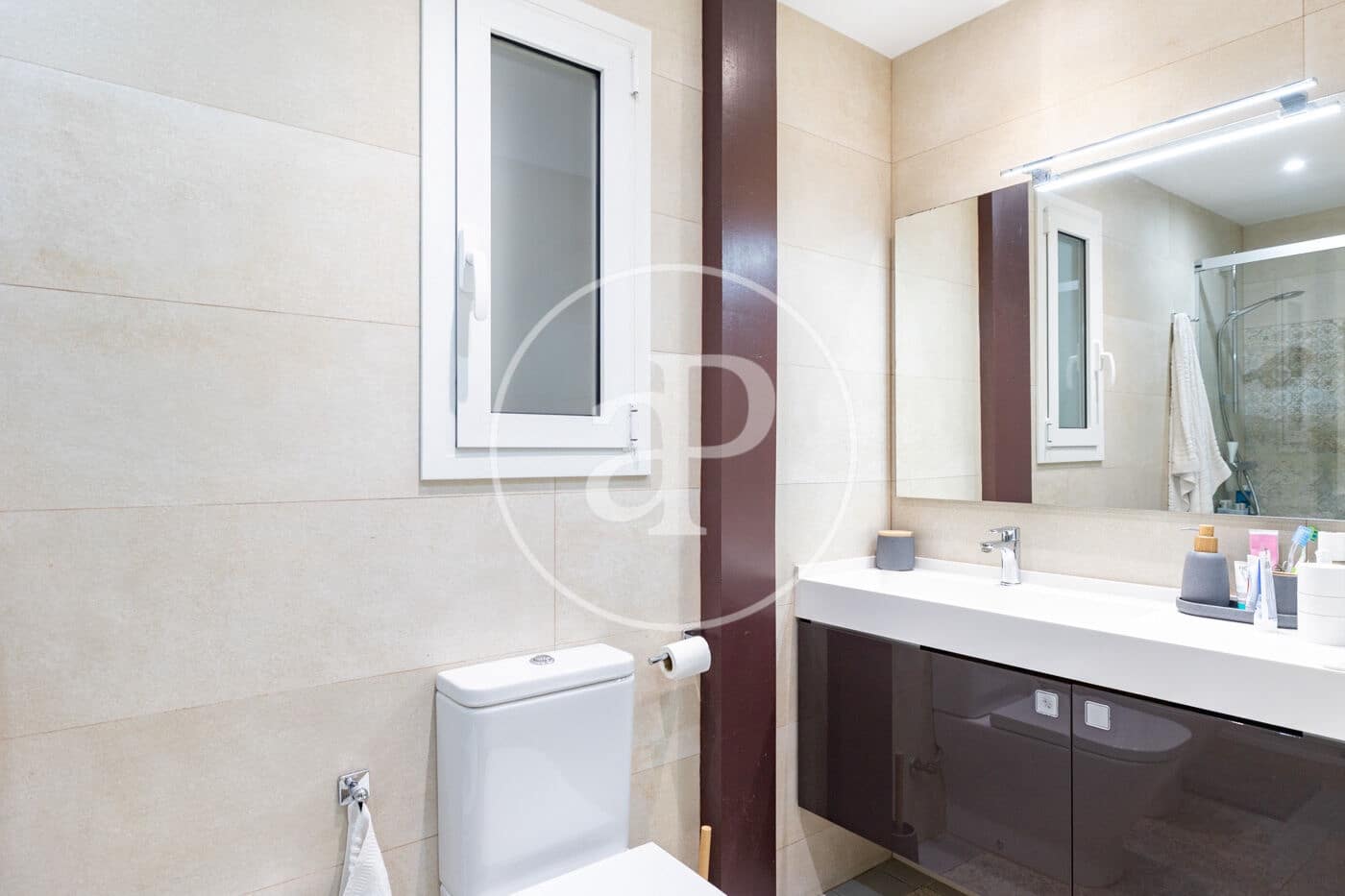 4 bedroom Apartment for sale in Barcelona city - € 820,000 (Ref: 9896833)
