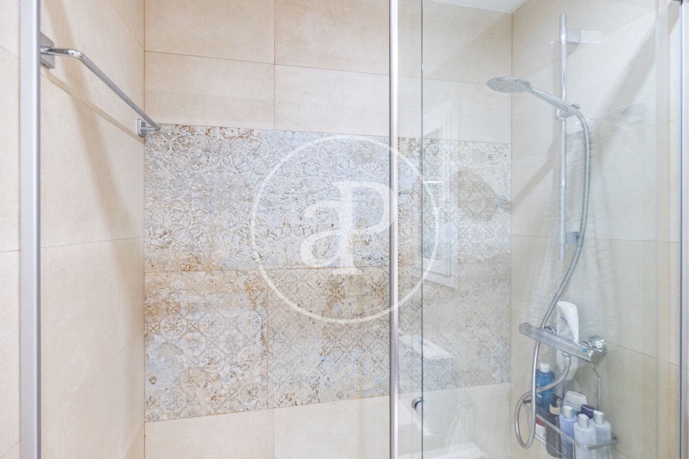 4 bedroom Apartment for sale in Barcelona city - € 820,000 (Ref: 9896833)