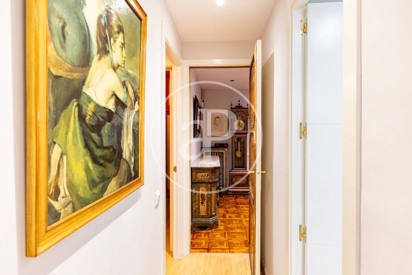 4 bedroom Apartment for sale in Barcelona city - € 820,000 (Ref: 9896833)