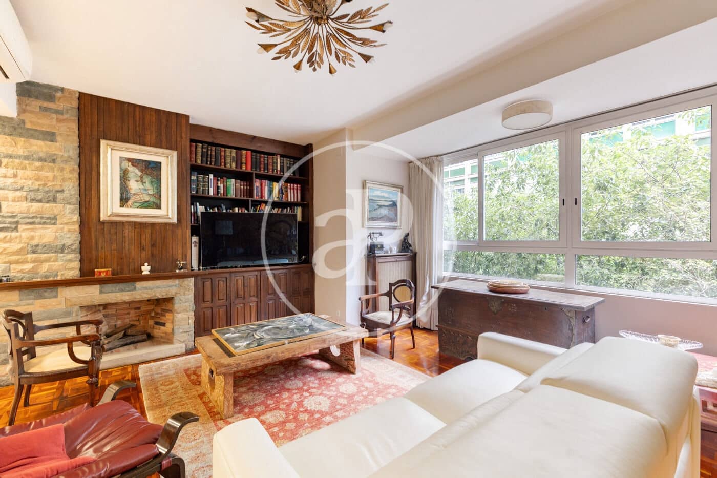 4 bedroom Apartment for sale in Barcelona city - € 820,000 (Ref: 9896833)