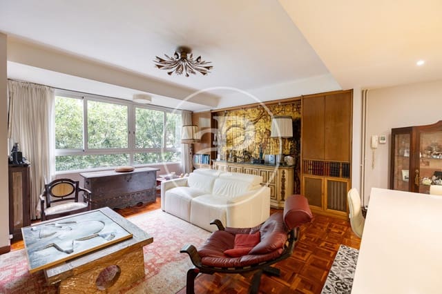 4 bedroom Apartment for sale in Sant Gervasi - La Bonanova, Barcelona city - € 820,000 (Ref: 9896833)