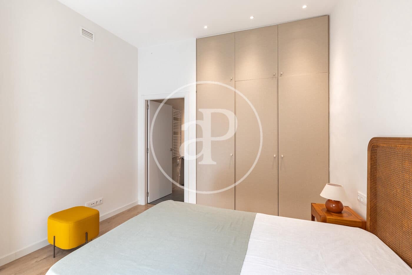 Apartamento de 1 habitación en Barcelona ciudad en alquiler - 2.180 € (Ref: 9896834)