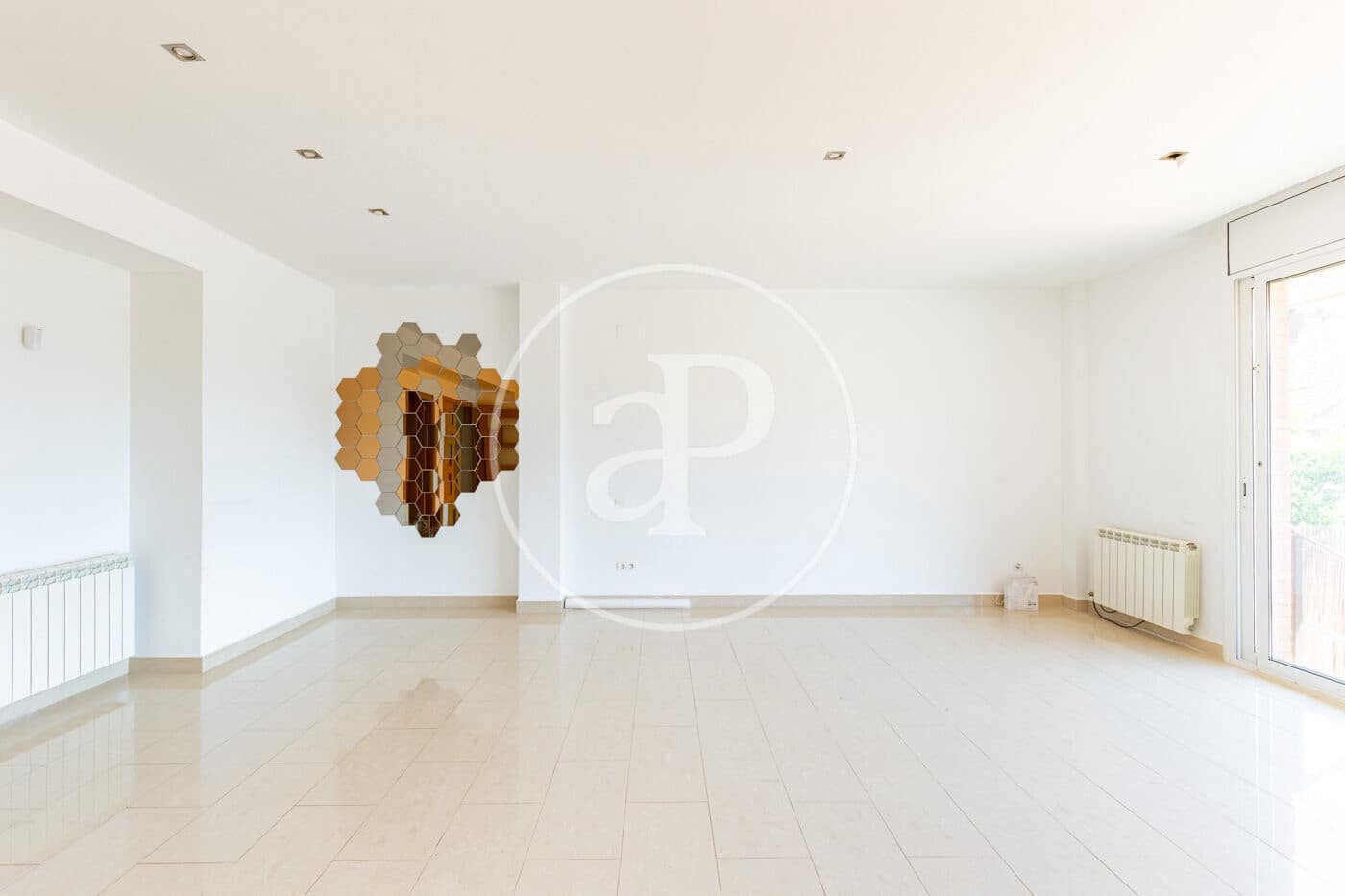 5 Zimmer Villa zu verkaufen in Matadepera mit Pool - 745.000 € (Ref: 9899649)