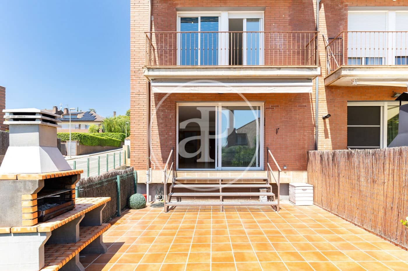 5 Zimmer Villa zu verkaufen in Matadepera mit Pool - 745.000 € (Ref: 9899649)