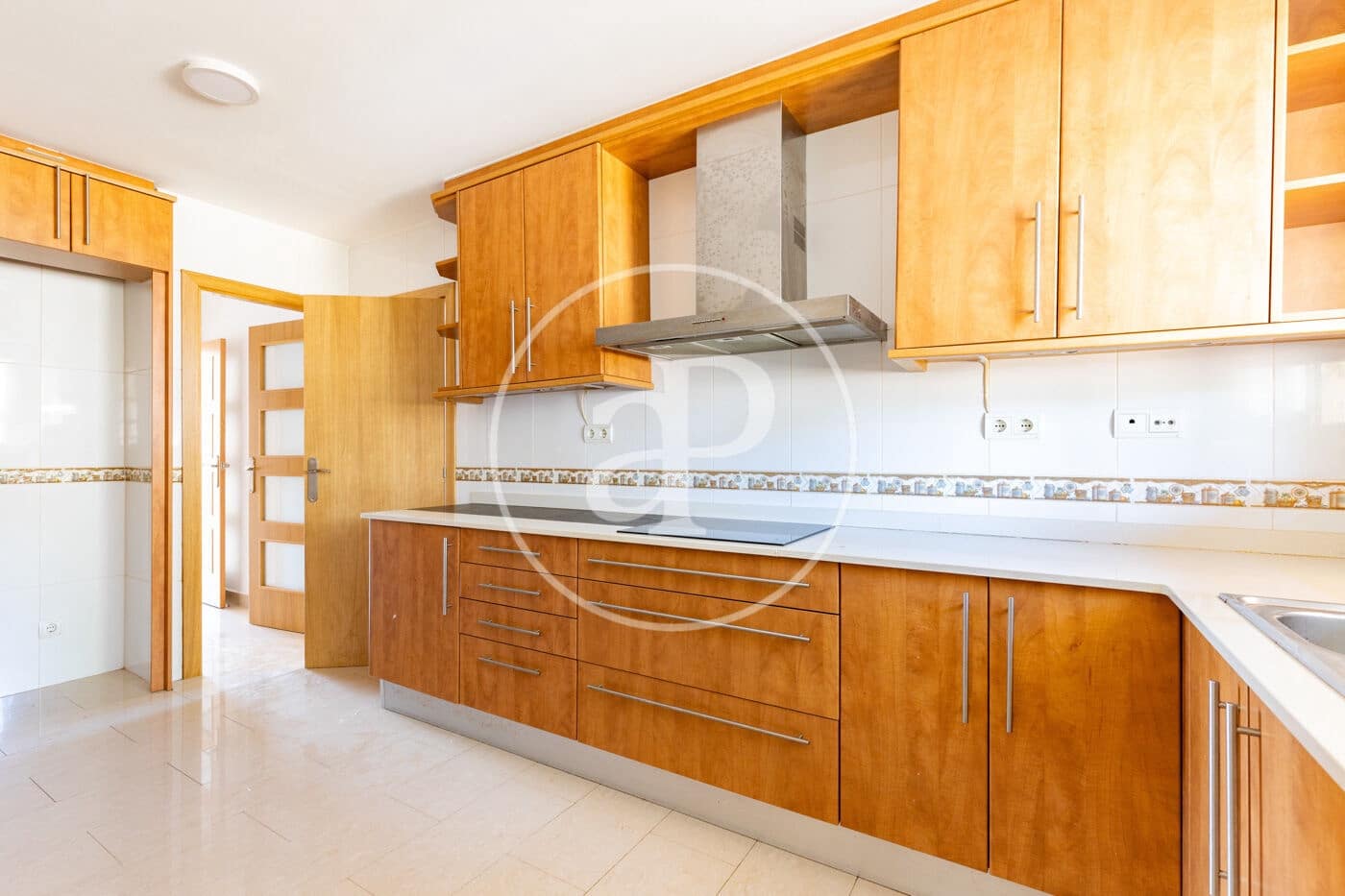 5 Zimmer Villa zu verkaufen in Matadepera mit Pool - 745.000 € (Ref: 9899649)