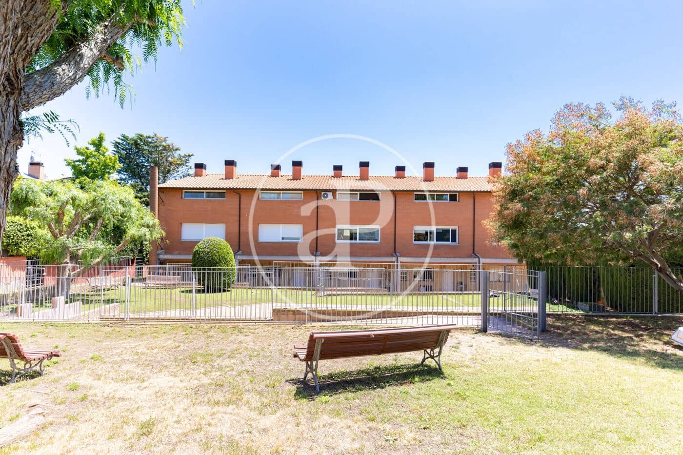 5 Zimmer Villa zu verkaufen in Matadepera mit Pool - 745.000 € (Ref: 9899649)