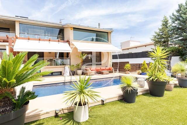 4 bedroom Villa for sale in Matadepera - € 970,000 (Ref: 9899650)