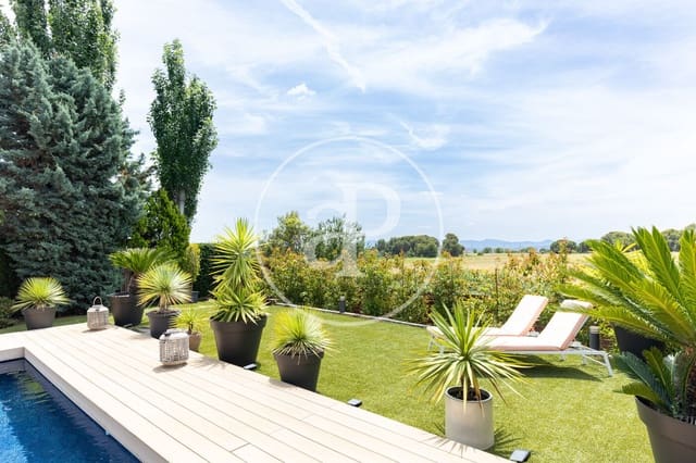 4 bedroom Villa for sale in Matadepera - € 970,000 (Ref: 9899650)