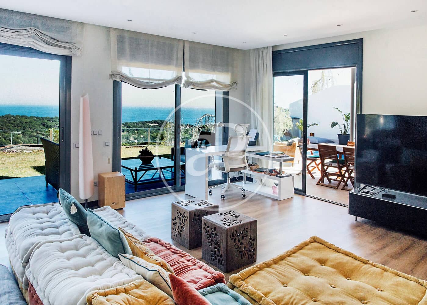 4 bedroom Villa for rent in Sant Vicenc de Montalt with pool - € 8,400 (Ref: 9899651)