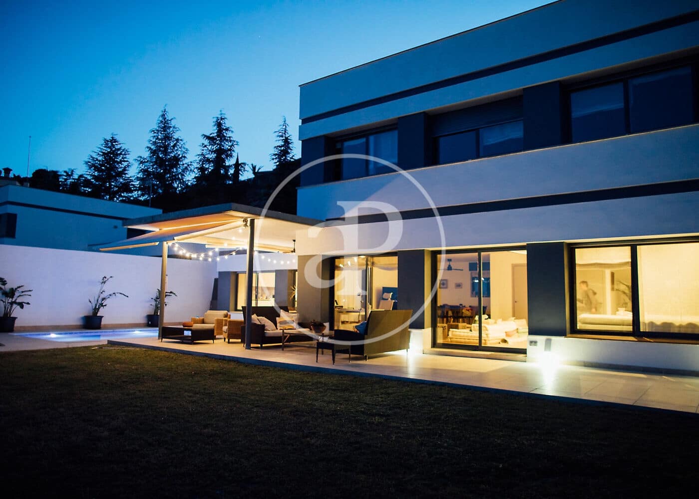 4 bedroom Villa for rent in Sant Vicenc de Montalt with pool - € 8,400 (Ref: 9899651)