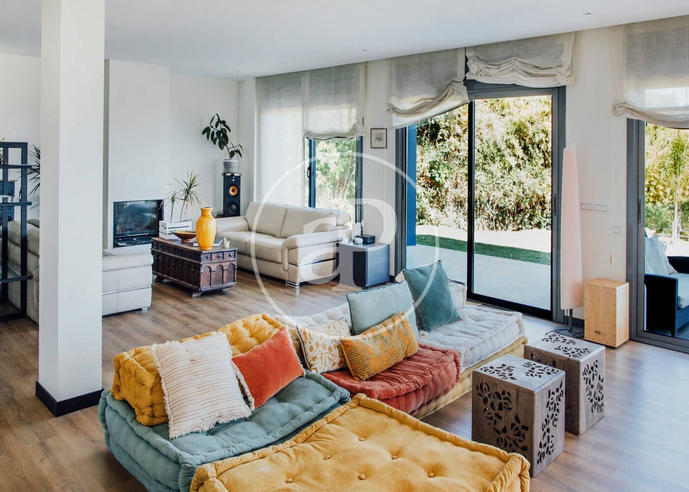 4 bedroom Villa for rent in Sant Vicenc de Montalt with pool - € 8,400 (Ref: 9899651)
