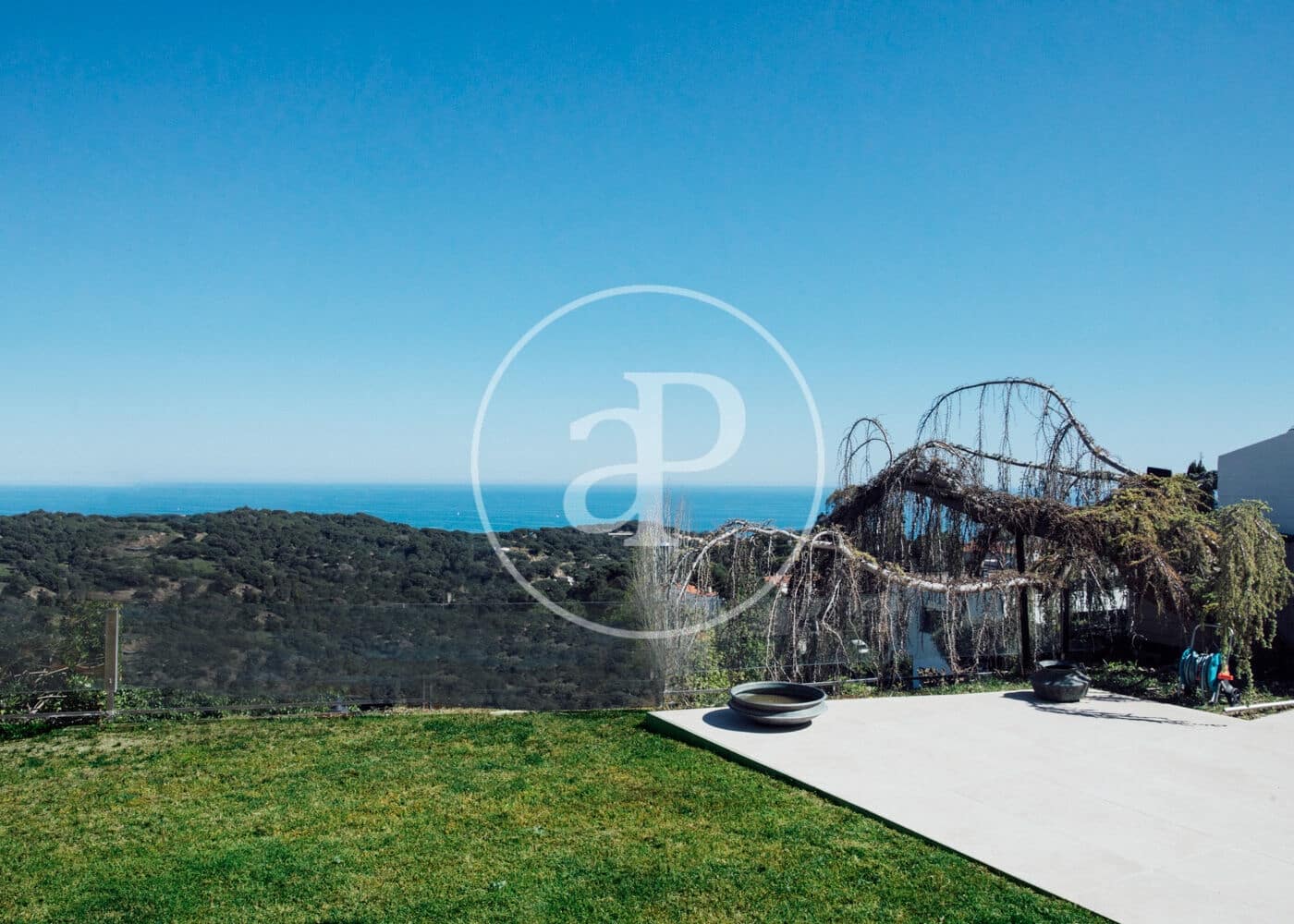 4 bedroom Villa for rent in Sant Vicenc de Montalt with pool - € 8,400 (Ref: 9899651)