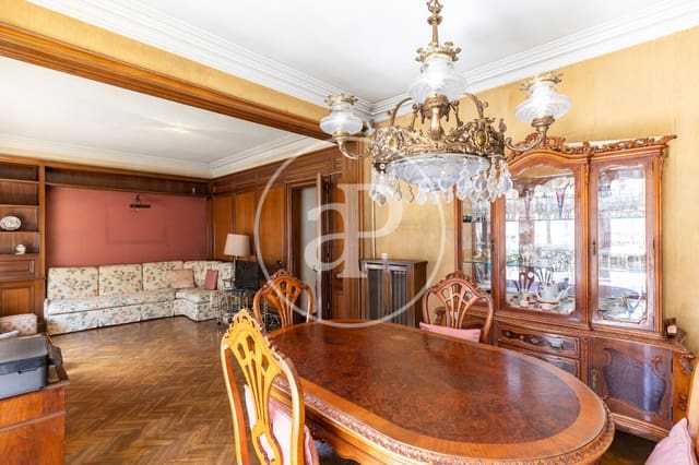 Apartamento de 5 habitaciones en La Vila de Gràcia, Barcelona ciudad en venta - 950.000 € (Ref: 9899652)