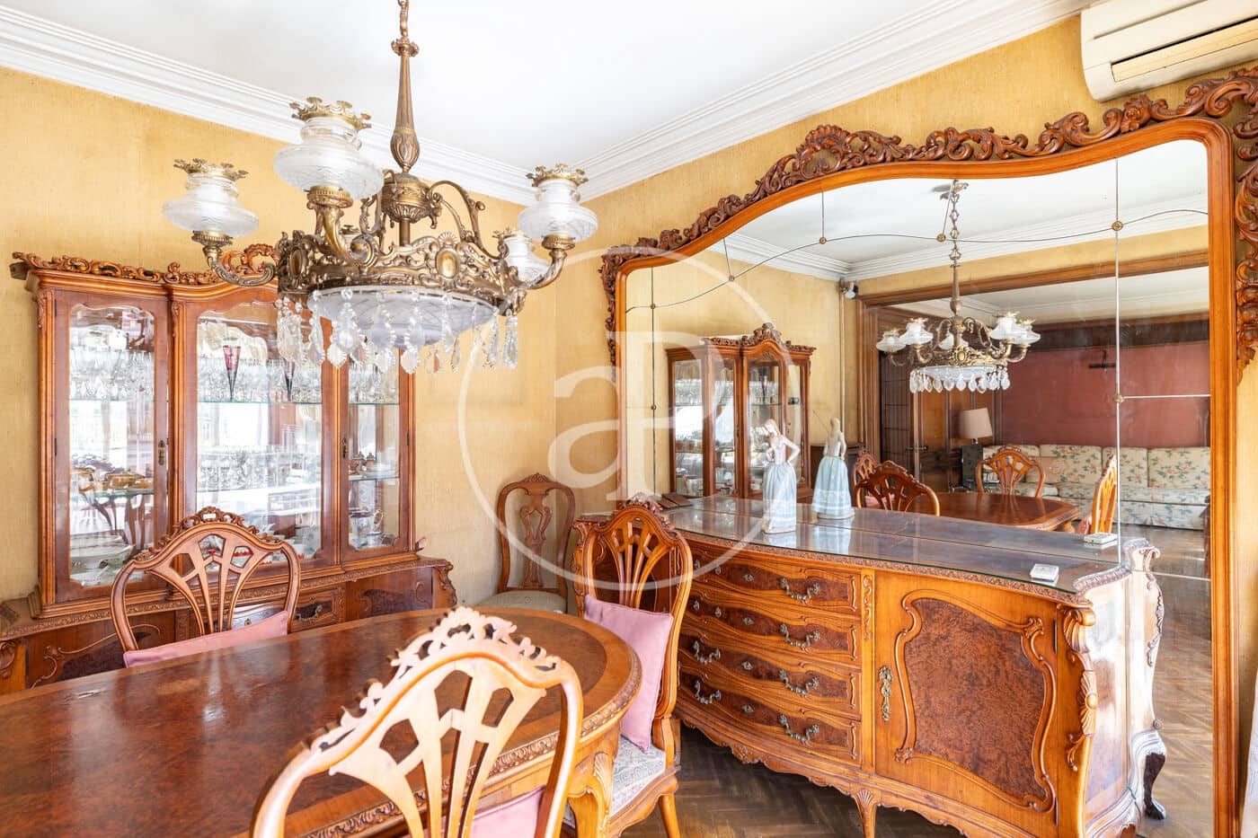 Apartamento de 5 habitaciones en Barcelona ciudad en venta - 950.000 € (Ref: 9899652)