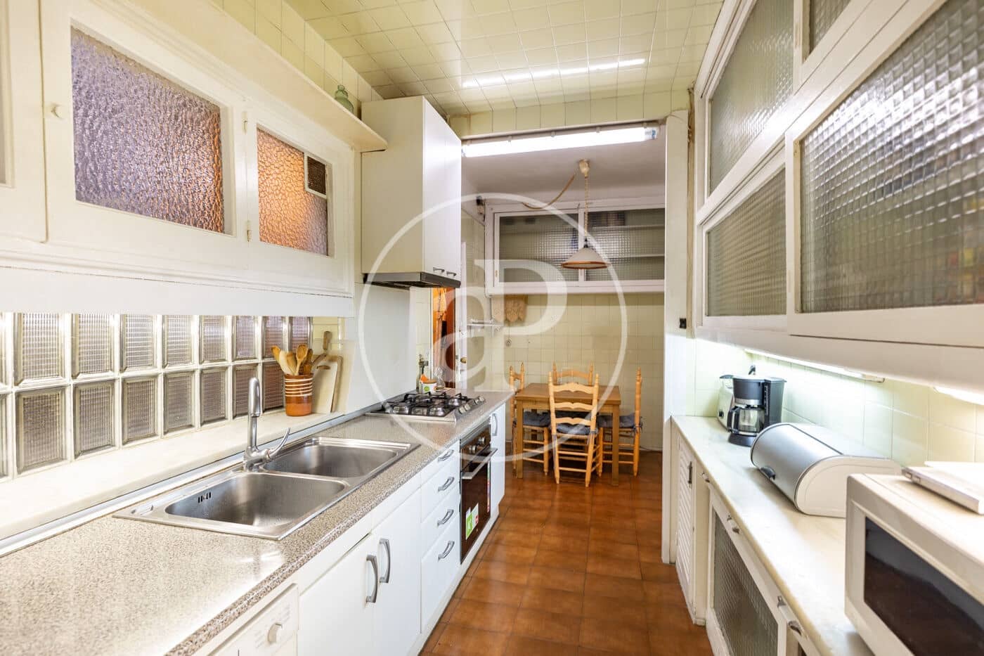 Apartamento de 5 habitaciones en Barcelona ciudad en venta - 950.000 € (Ref: 9899652)