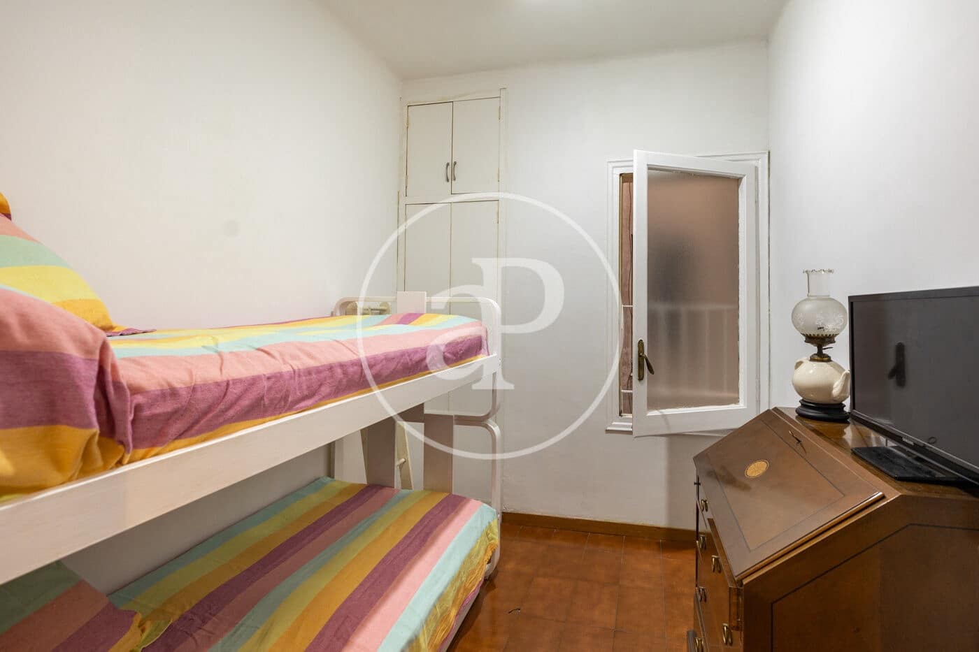 Apartamento de 5 habitaciones en Barcelona ciudad en venta - 950.000 € (Ref: 9899652)