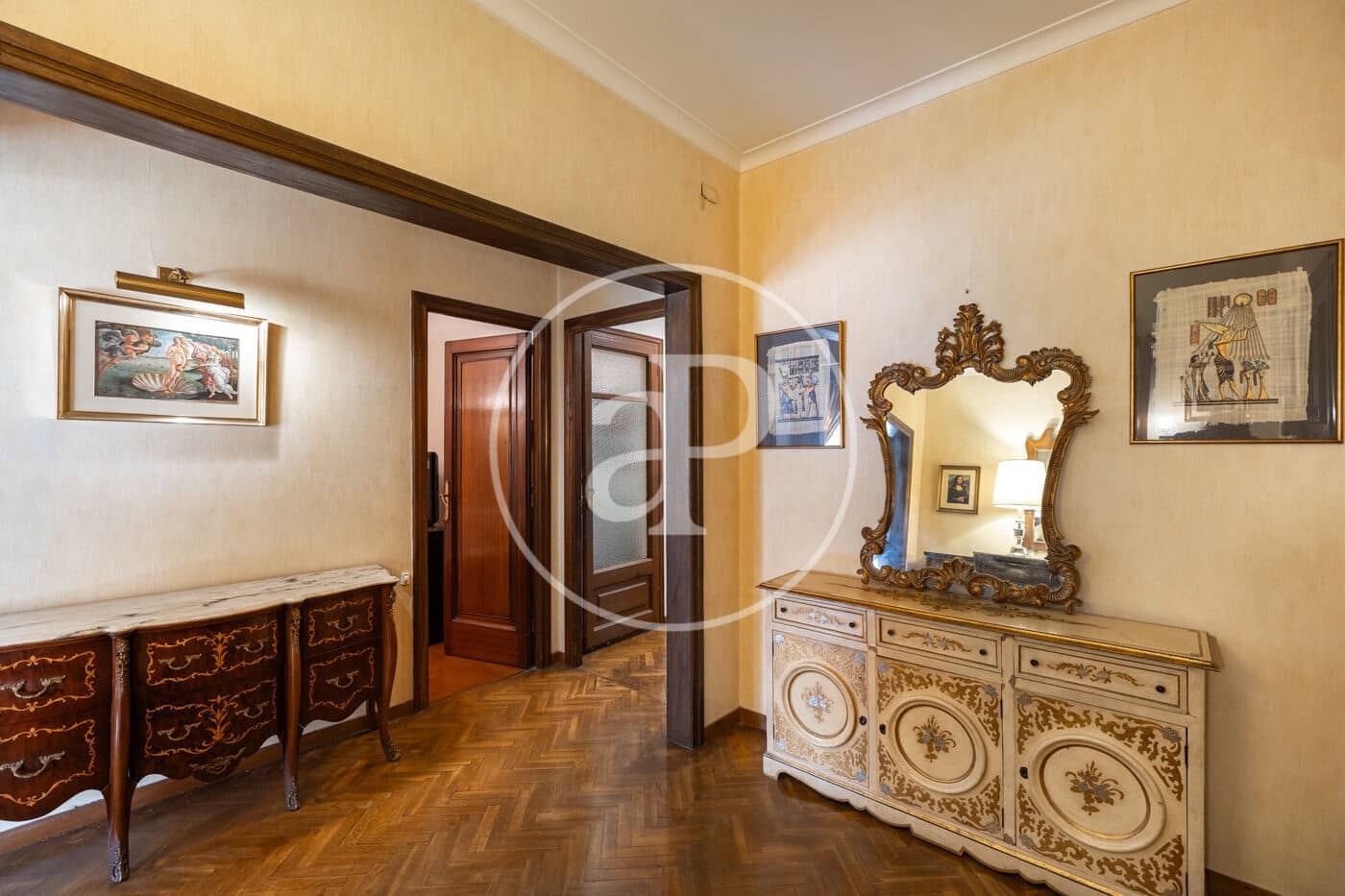 Apartamento de 5 habitaciones en Barcelona ciudad en venta - 950.000 € (Ref: 9899652)