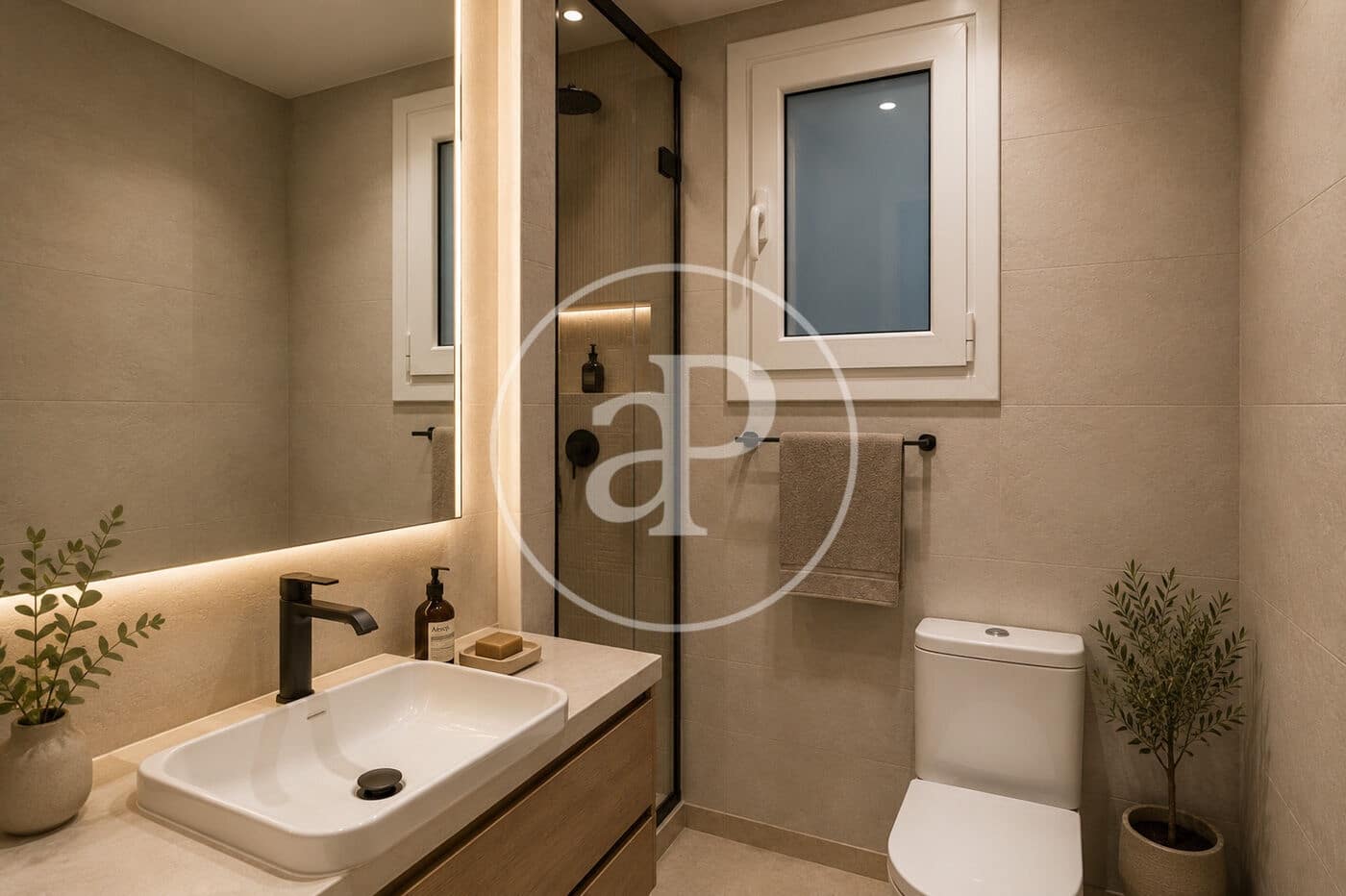 5 bedroom Apartment for sale in Barcelona city - € 910,000 (Ref: 9899652)