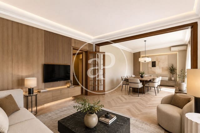 5 makuuhuone Huoneisto myytävänä paikassa La Vila de Gràcia, Barcelona kaupunki - 910 000 € (Ref: 9899652)