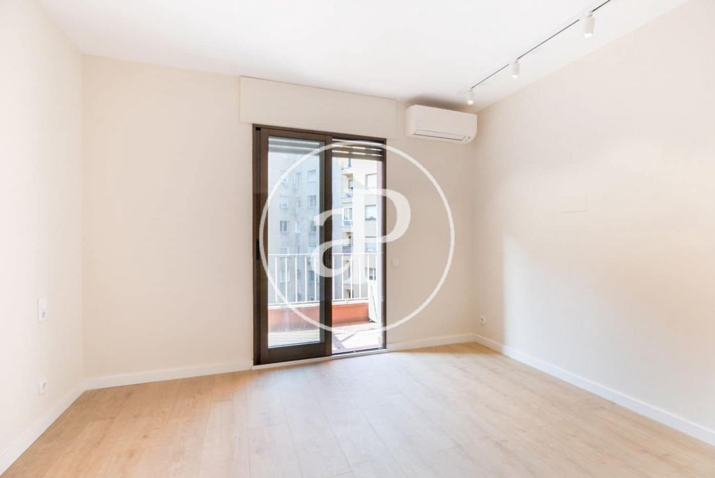 3 slaapkamer Appartement te huur in Barcelona stad met garage - € 3.647 (Ref: 9904638)
