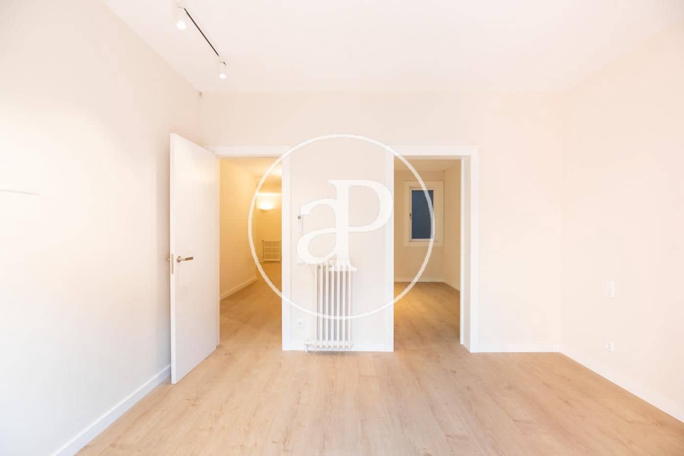 3 slaapkamer Appartement te huur in Barcelona stad met garage - € 3.647 (Ref: 9904638)