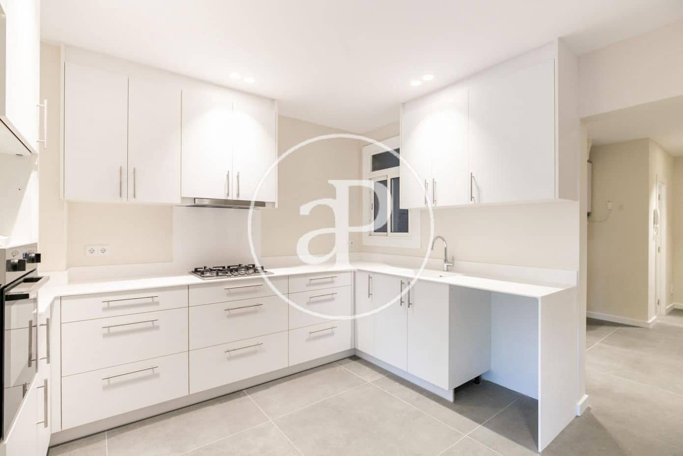3 slaapkamer Appartement te huur in Barcelona stad met garage - € 3.647 (Ref: 9904638)