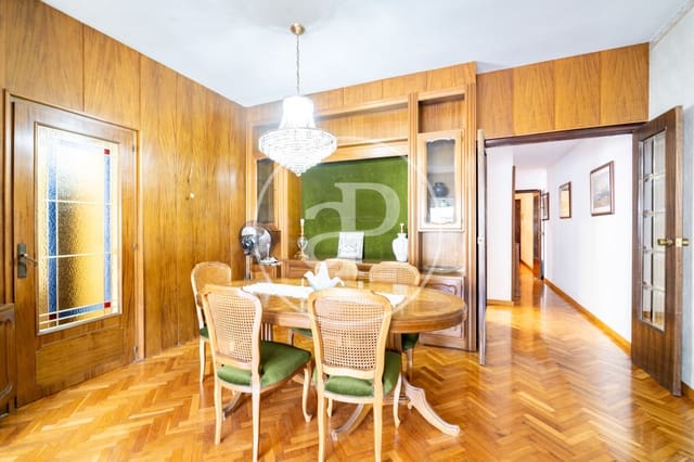 4 slaapkamer Appartement te huur in Sant Antoni, Barcelona stad - € 2.500 (Ref: 9904640)