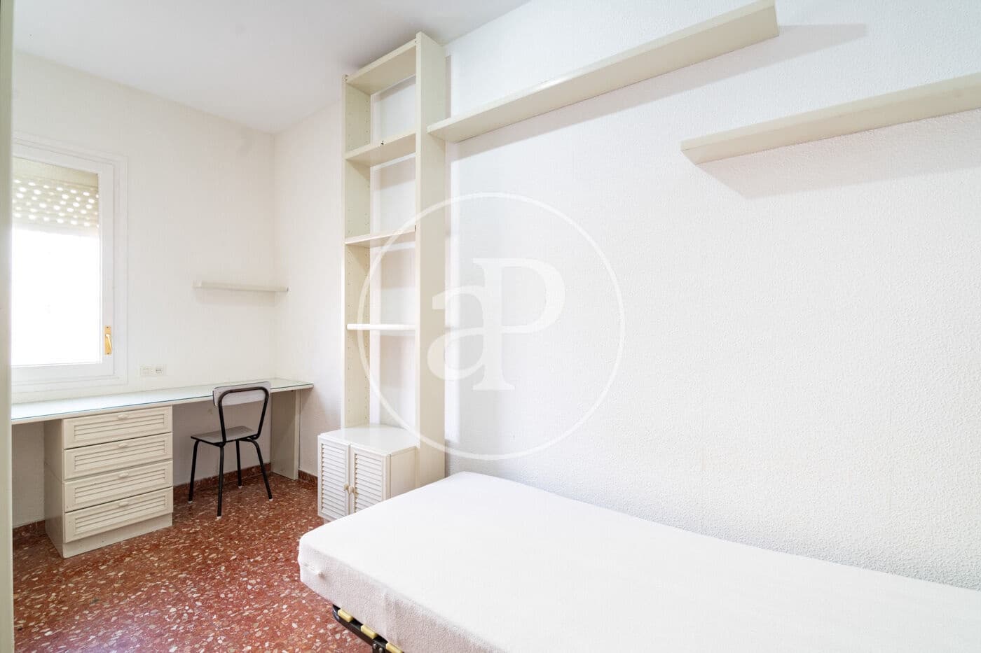 4 slaapkamer Appartement te huur in Barcelona stad - € 2.500 (Ref: 9904640)