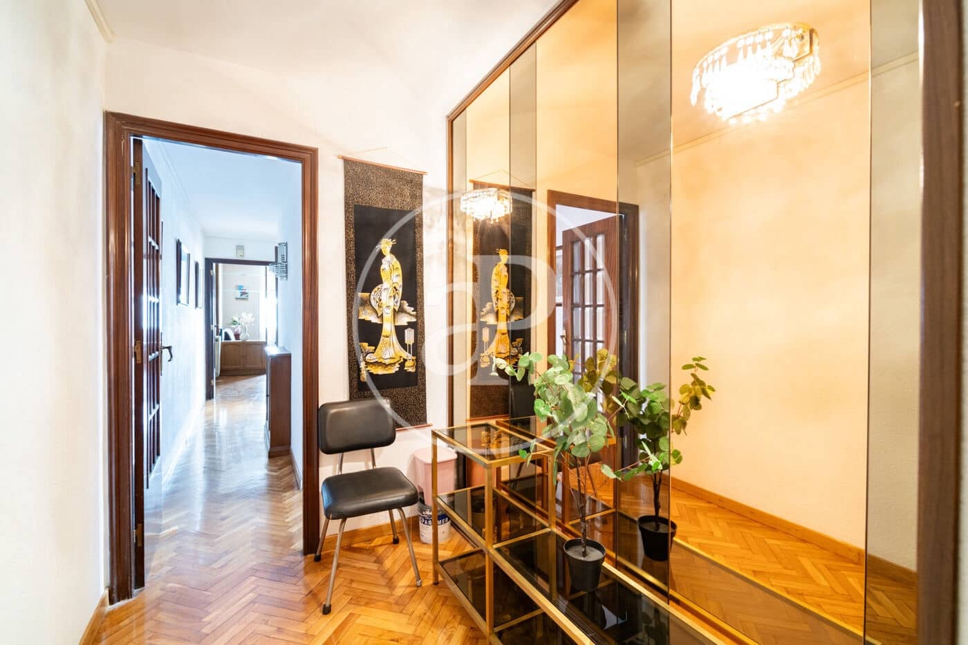 4 slaapkamer Appartement te huur in Barcelona stad - € 2.500 (Ref: 9904640)