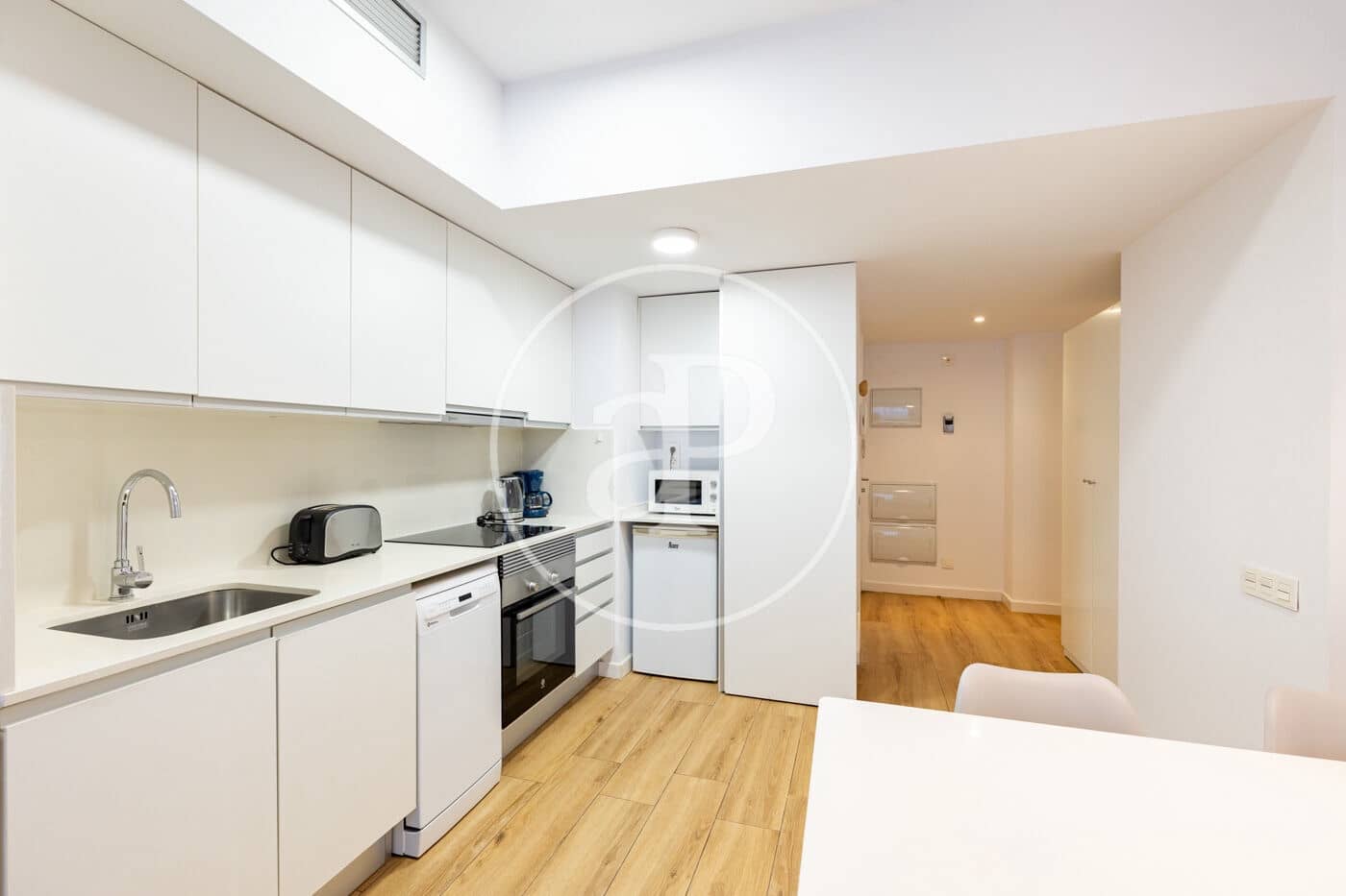Apartamento de 2 habitaciones en Barcelona ciudad en venta con piscina - 405.000 € (Ref: 9907587)