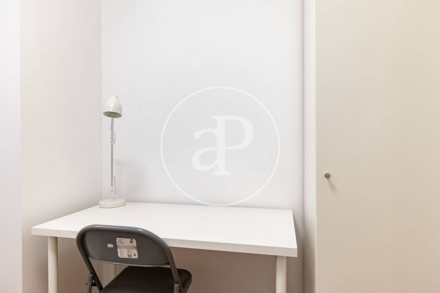 Apartamento de 2 habitaciones en Barcelona ciudad en venta con piscina - 405.000 € (Ref: 9907587)