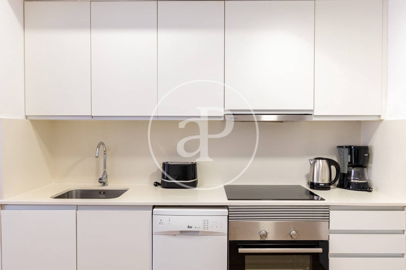 2 sypialnia Apartament na sprzedaż w Miasto Barcelona z basenem - 515 000 € (Ref: 9907588)