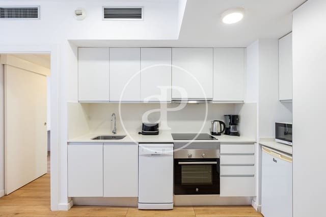 2 sypialnia Apartament na sprzedaż w La Sagrada Família, Miasto Barcelona z basenem - 515 000 € (Ref: 9907588)