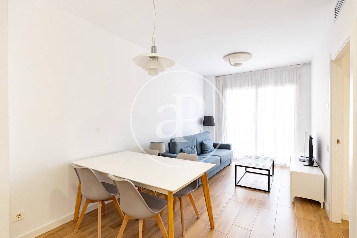 2 bedroom Apartment for sale in Barcelona city with pool - € 530,000 (Ref: 9907589)