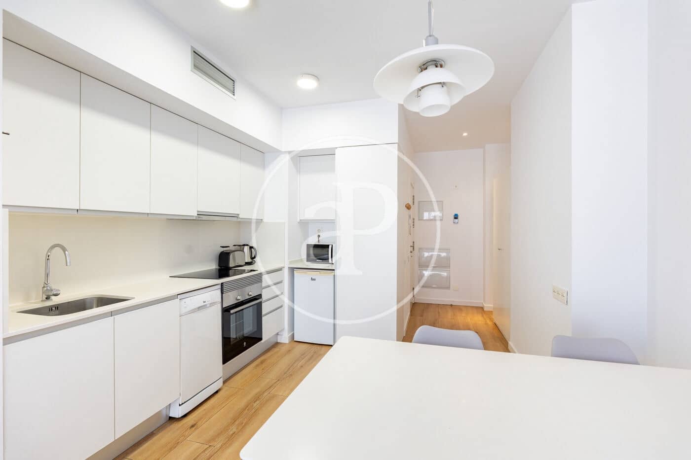 2 bedroom Apartment for sale in Barcelona city with pool - € 530,000 (Ref: 9907589)