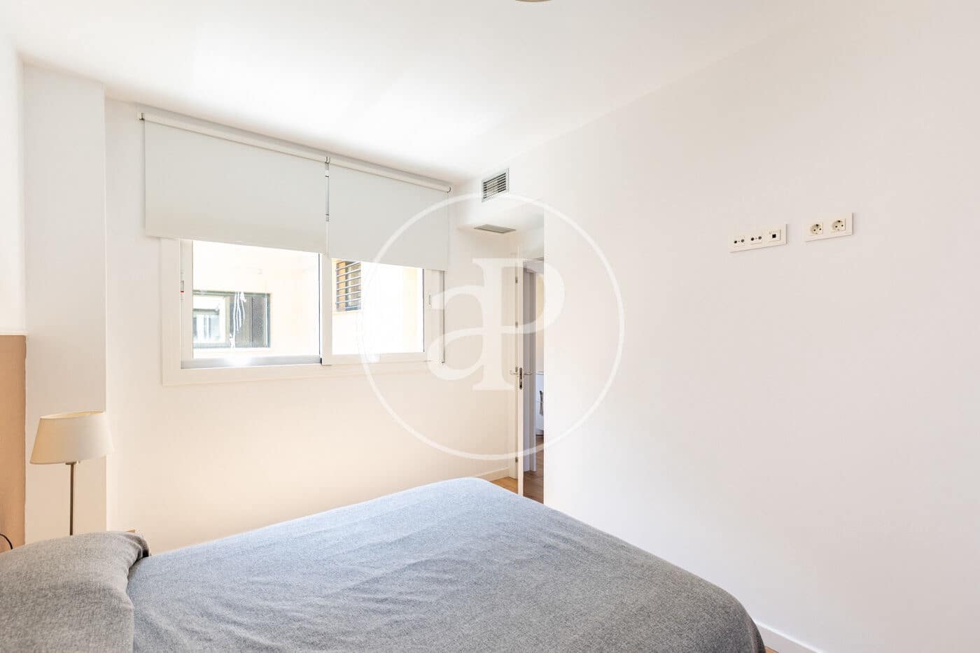 2 bedroom Apartment for sale in Barcelona city with pool - € 530,000 (Ref: 9907589)