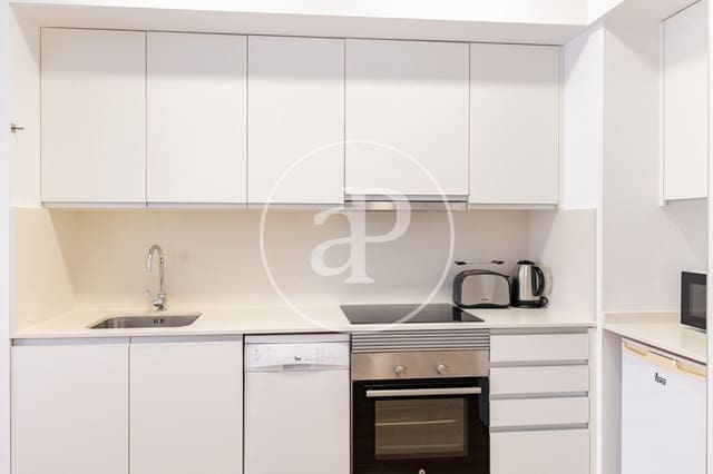2 bedroom Apartment for sale in La Sagrada Família, Barcelona city with pool - € 530,000 (Ref: 9907589)