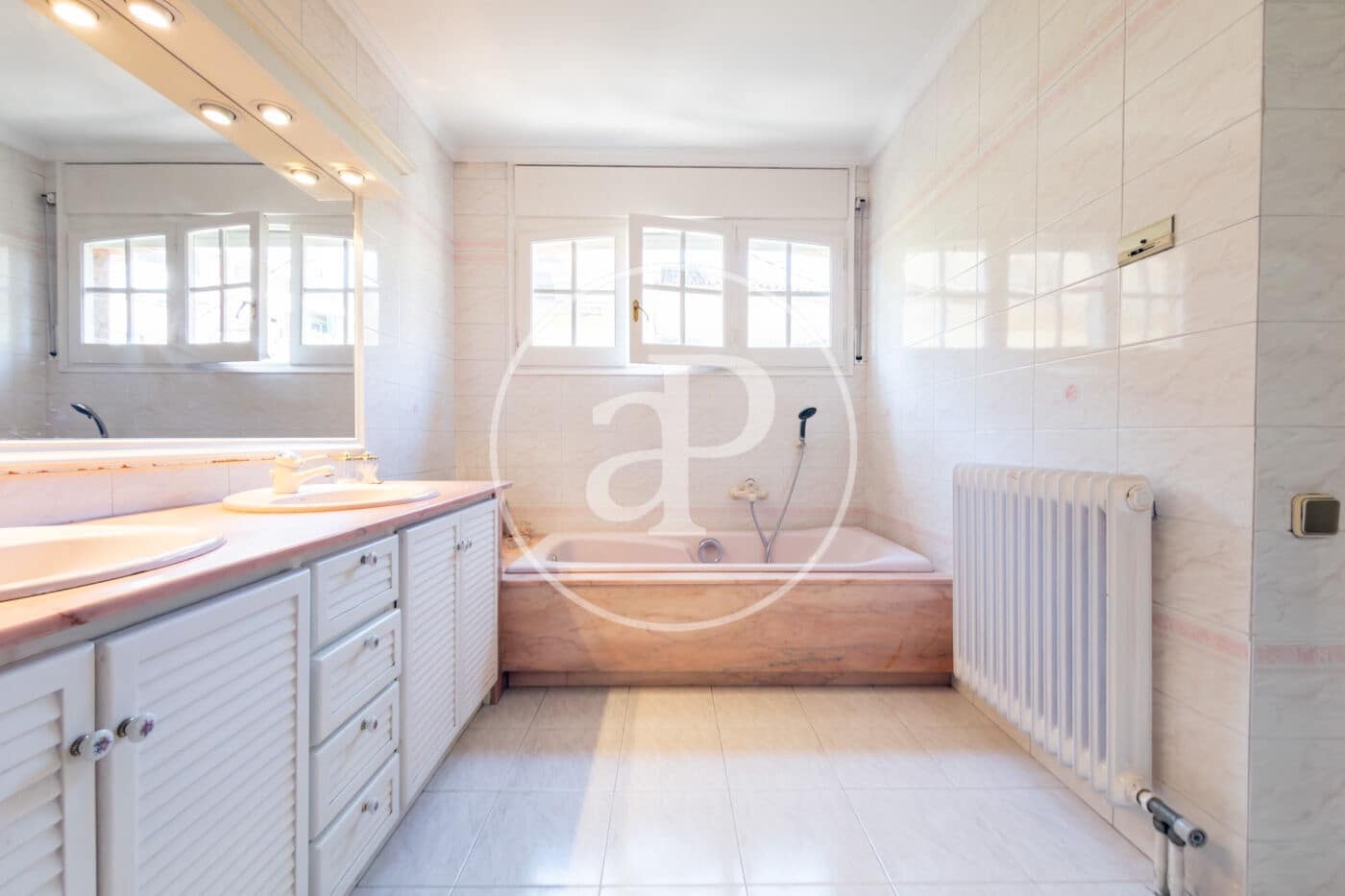 4 camera da letto Villa in vendita in Rubi - 690.000 € (Rif: 9907591)