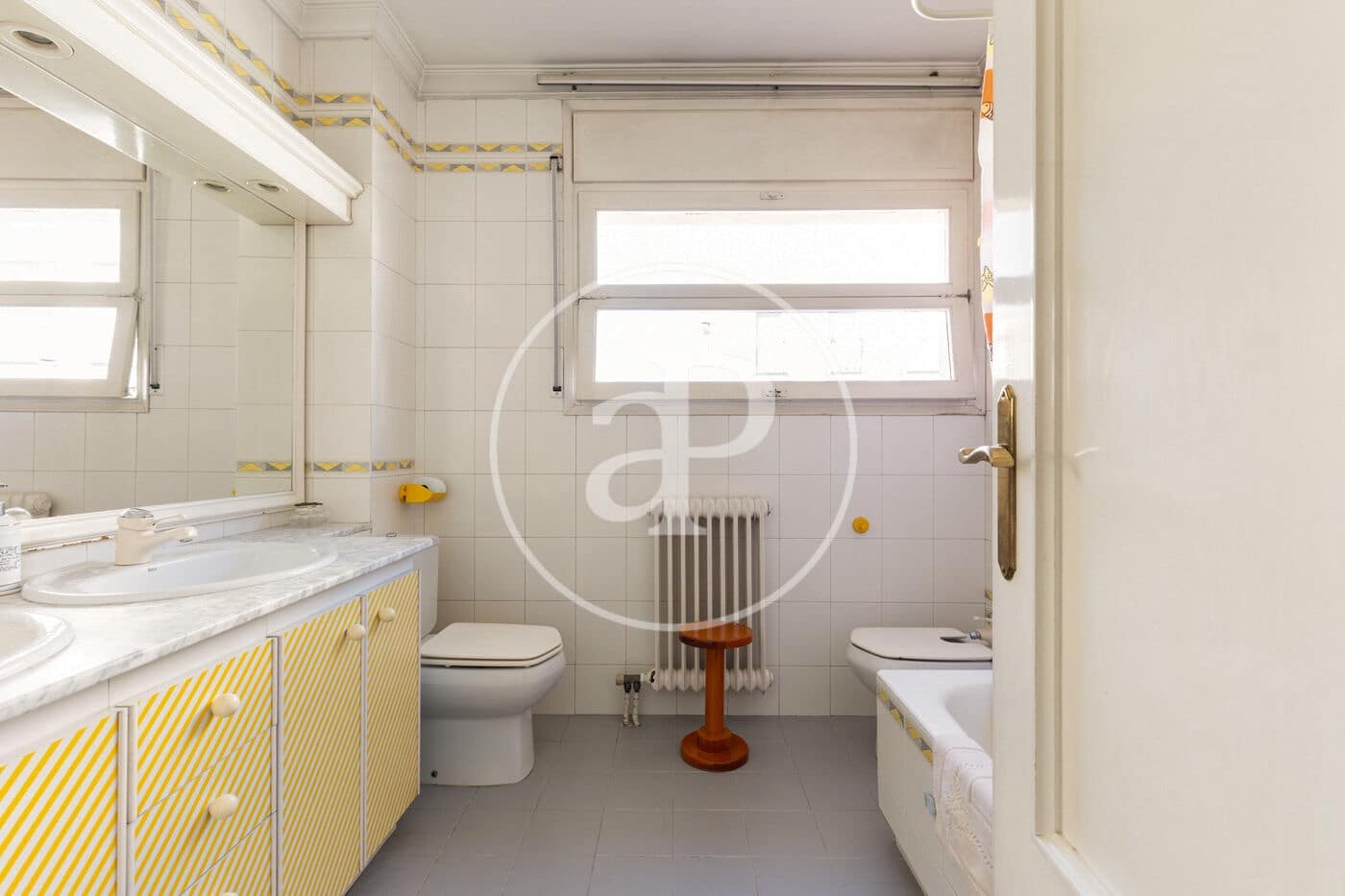 4 bedroom Villa for sale in Montcada i Reixac - € 690,000 (Ref: 9907591)